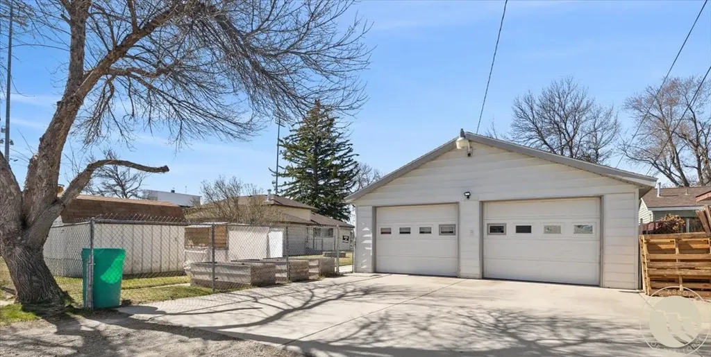 809 Pennsylvania Laurel MT 59044