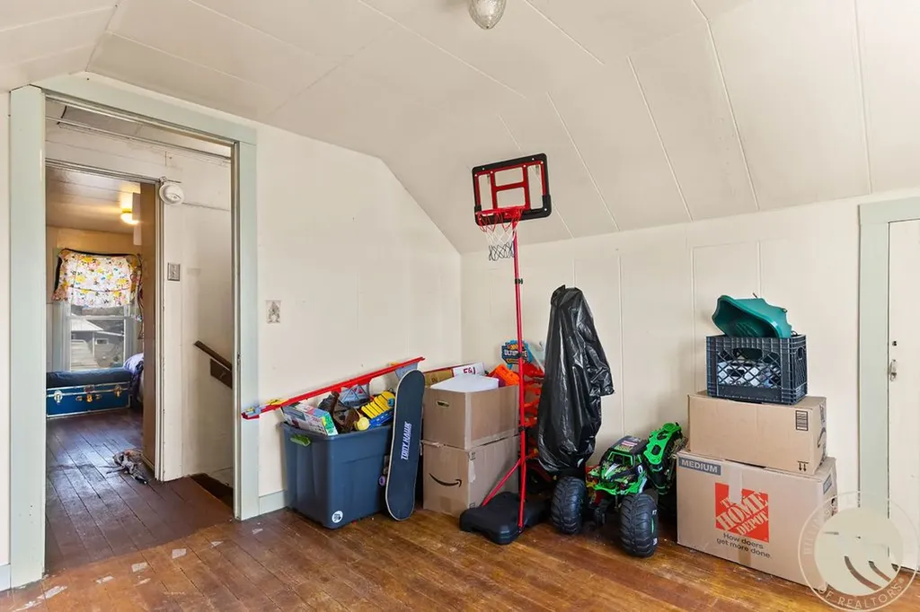 402 Second Avenue W Ryegate MT 59074