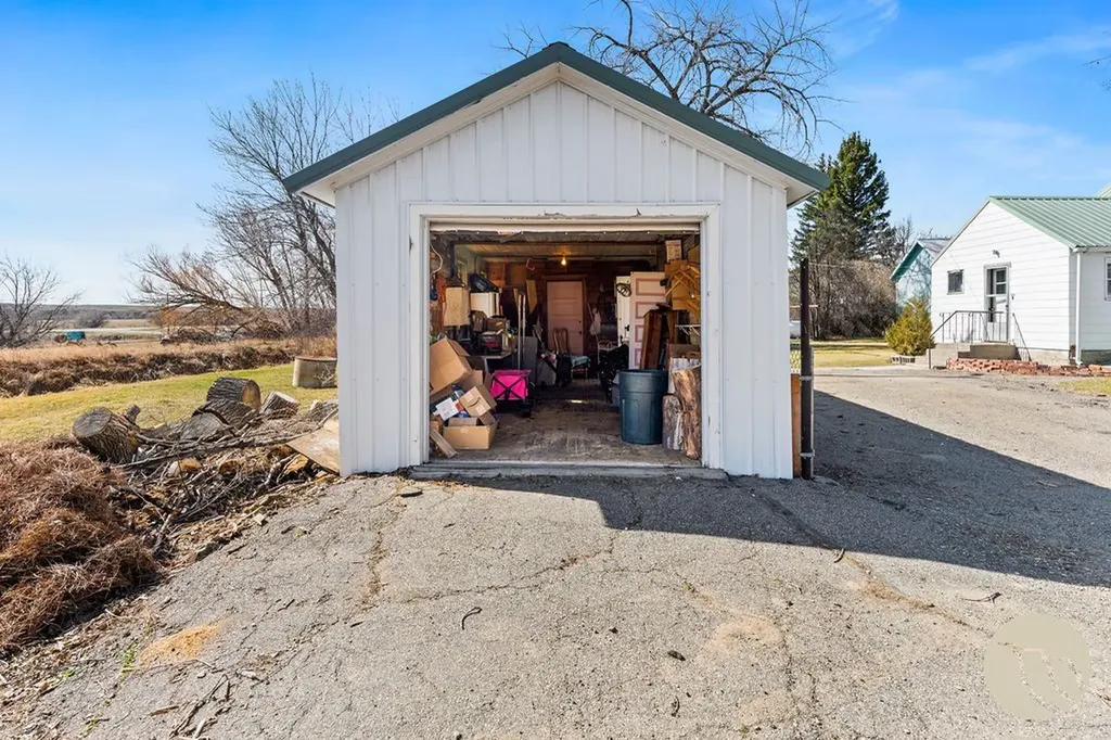 402 Second Avenue W Ryegate MT 59074