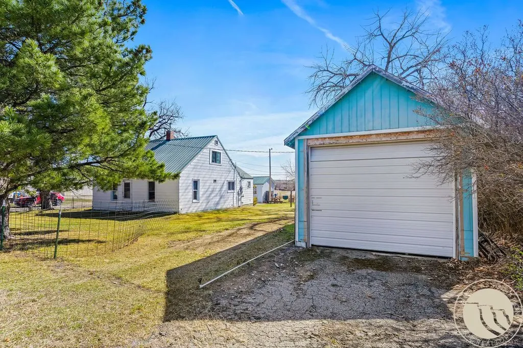 402 Second Avenue W Ryegate MT 59074