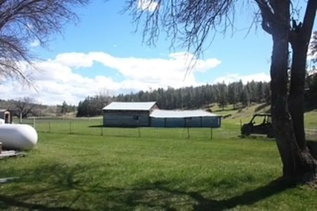 32 Montana Street Roundup MT 59072