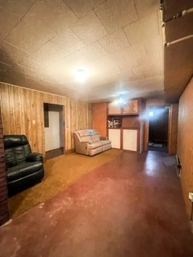 32 Montana Street Roundup MT 59072