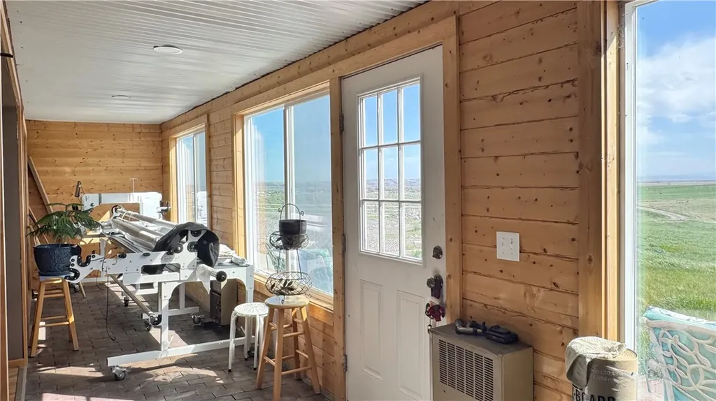 1350 Peritsa Creek Road Hardin MT 59034