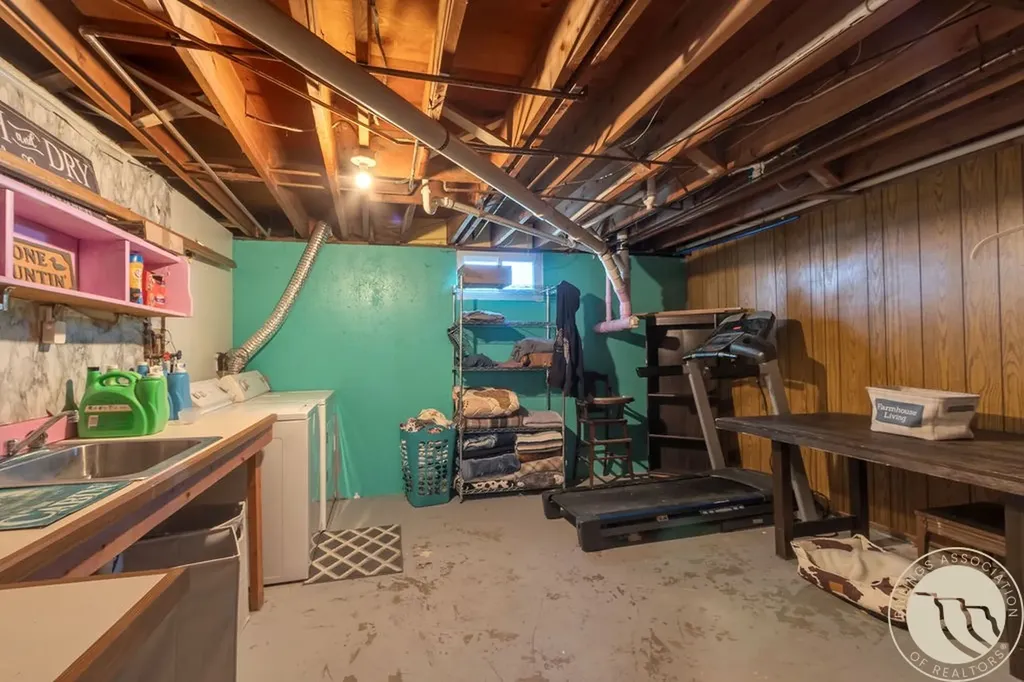 6107 Shepherd Road Shepherd MT 59079