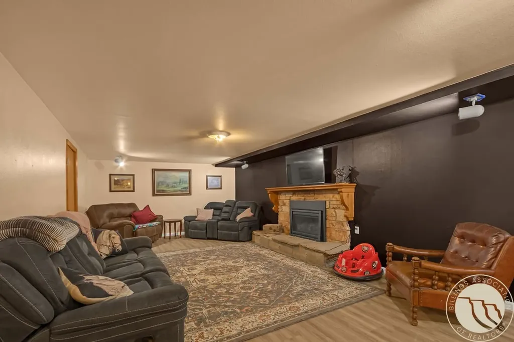 6107 Shepherd Road Shepherd MT 59079