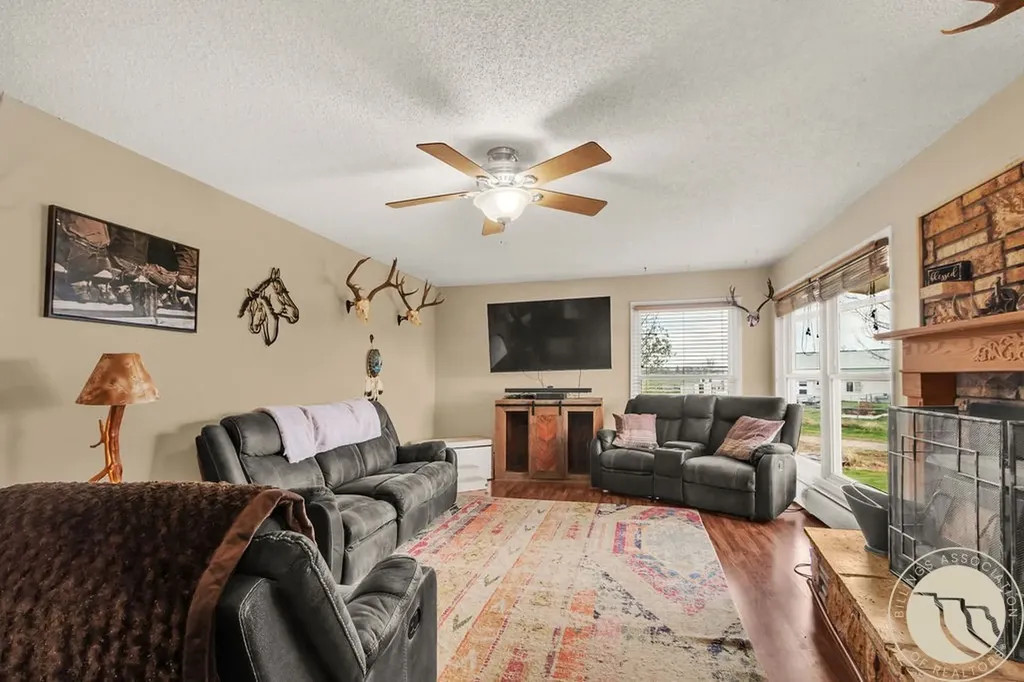 6107 Shepherd Road Shepherd MT 59079