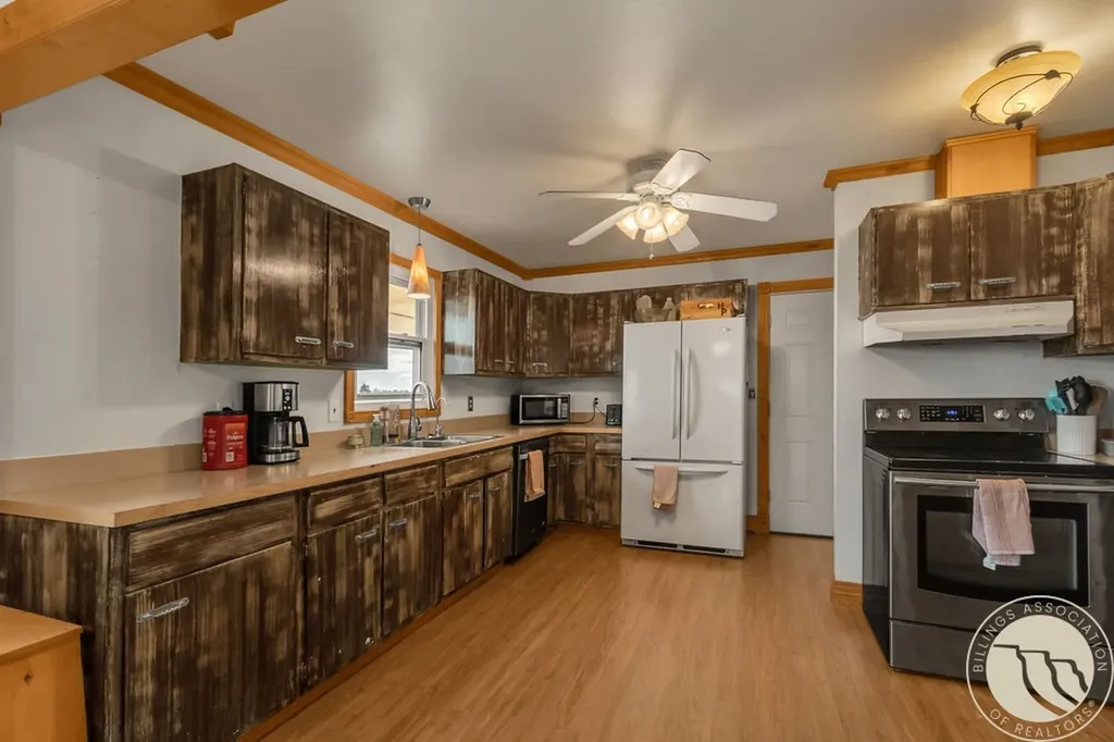 6107 Shepherd Road Shepherd MT 59079