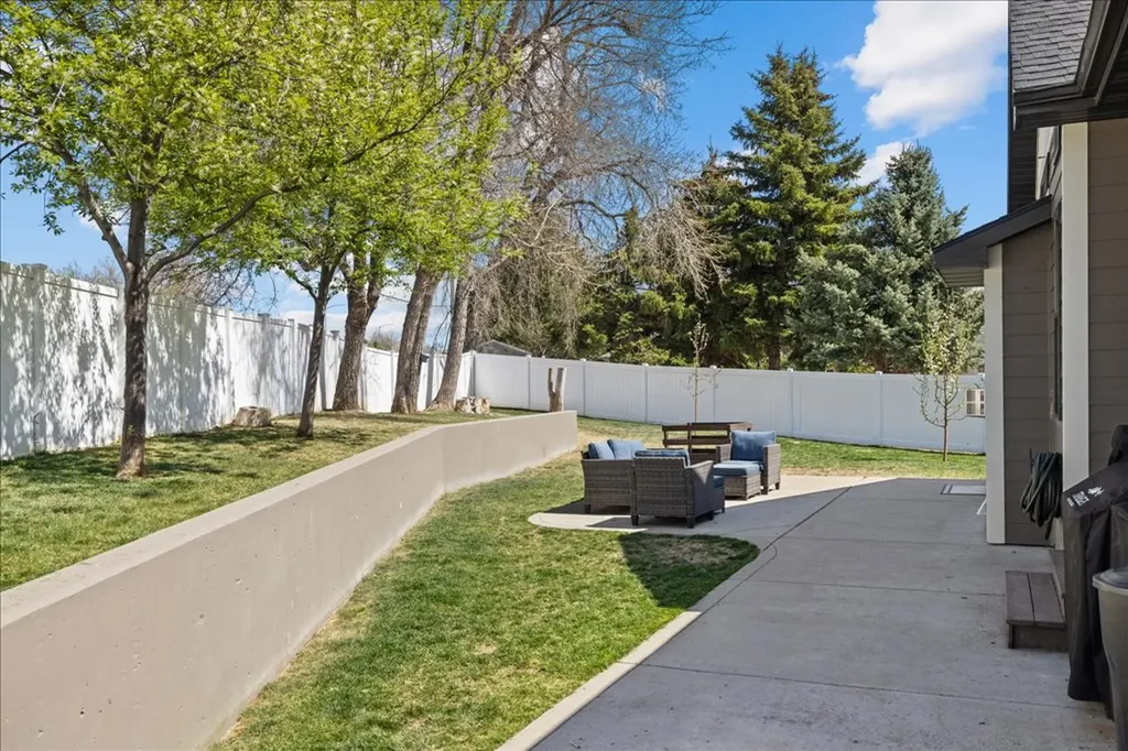 3719 Donna Drive Billings MT 59102