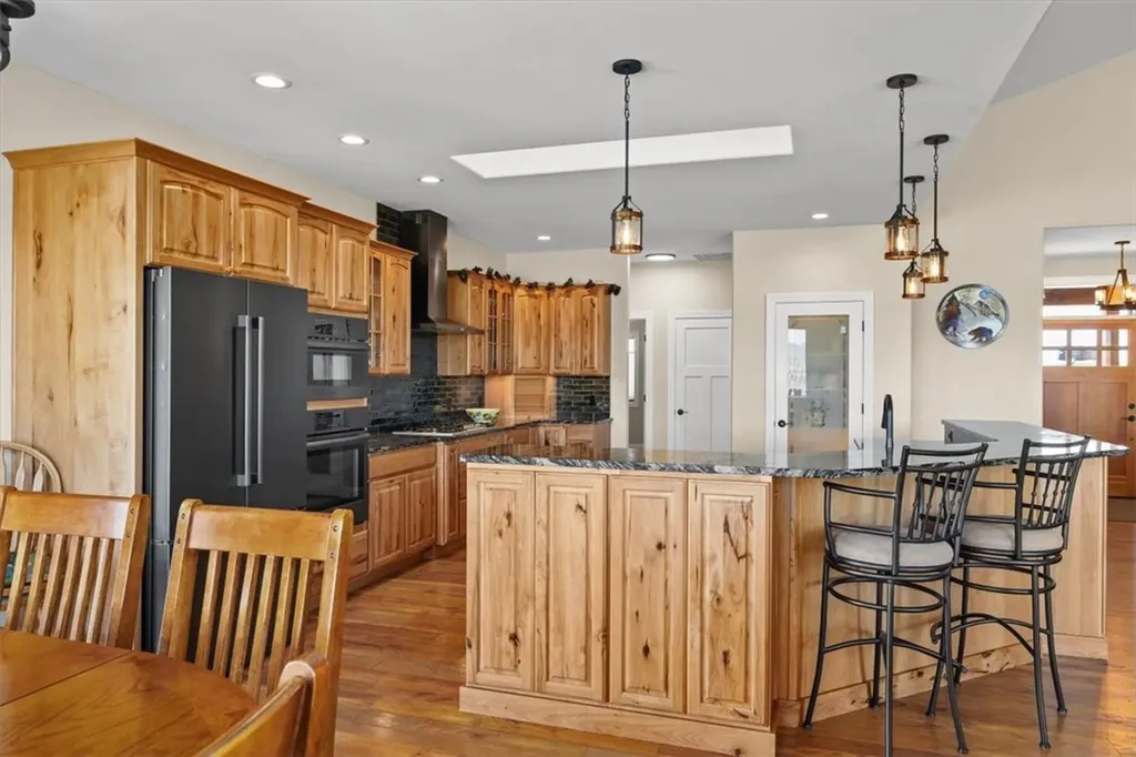 52 Horseshoe Trail Roberts MT 59070