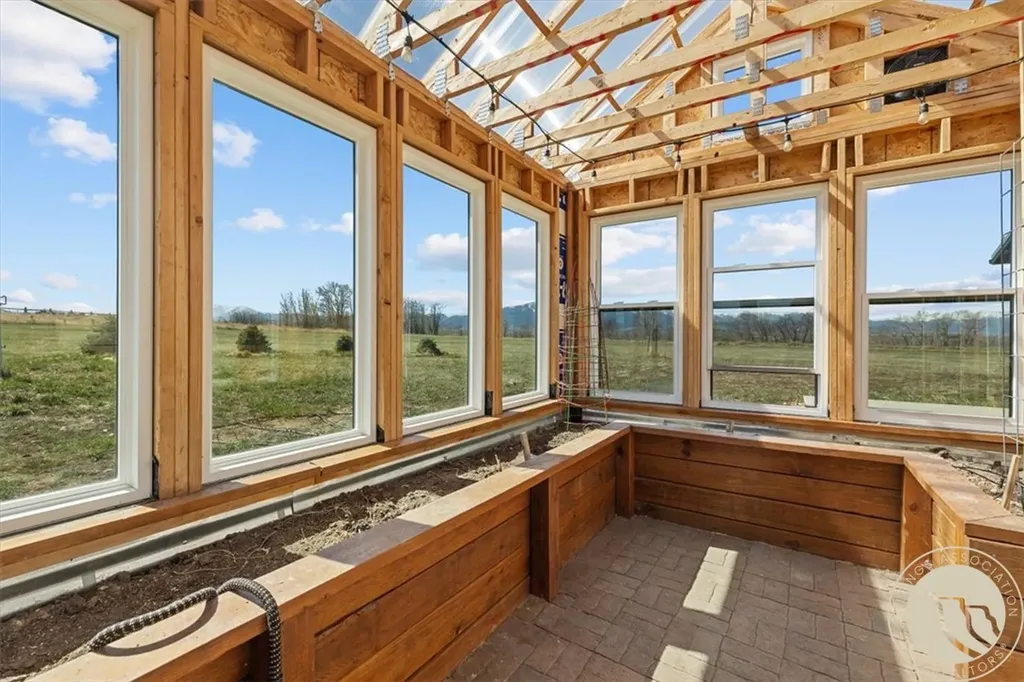 52 Horseshoe Trail Roberts MT 59070