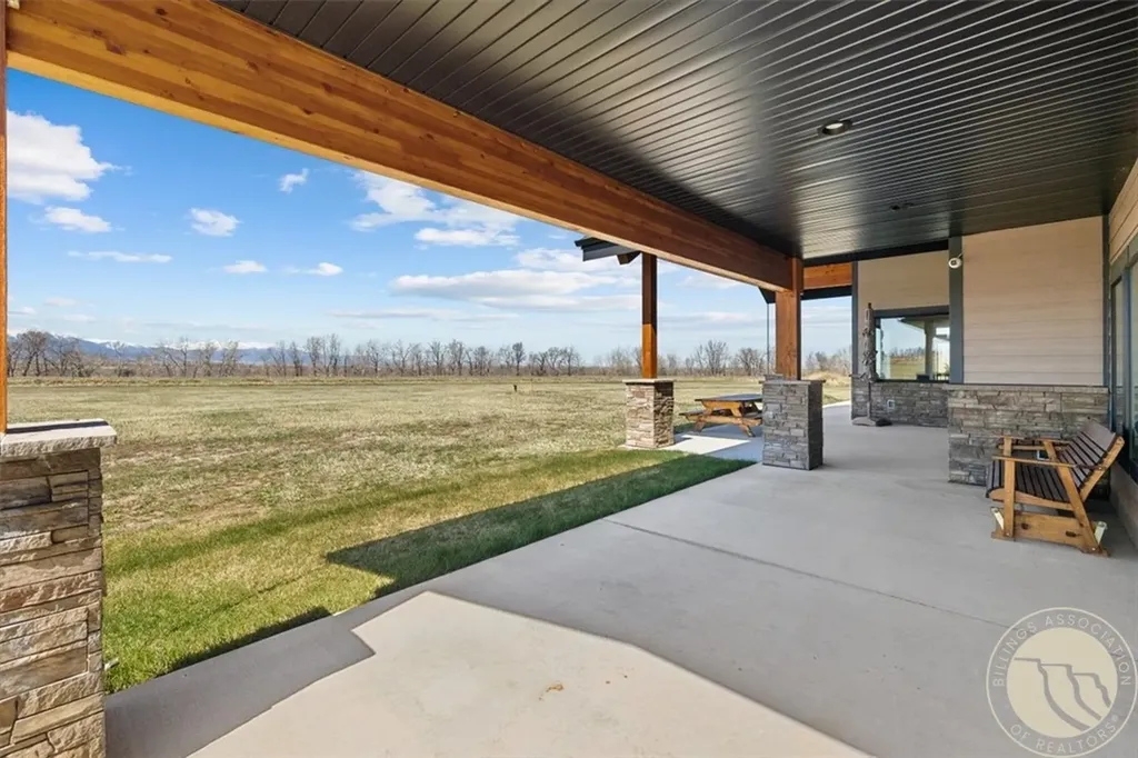 52 Horseshoe Trail Roberts MT 59070