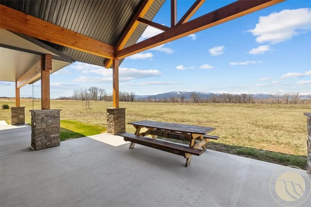52 Horseshoe Trail Roberts MT 59070