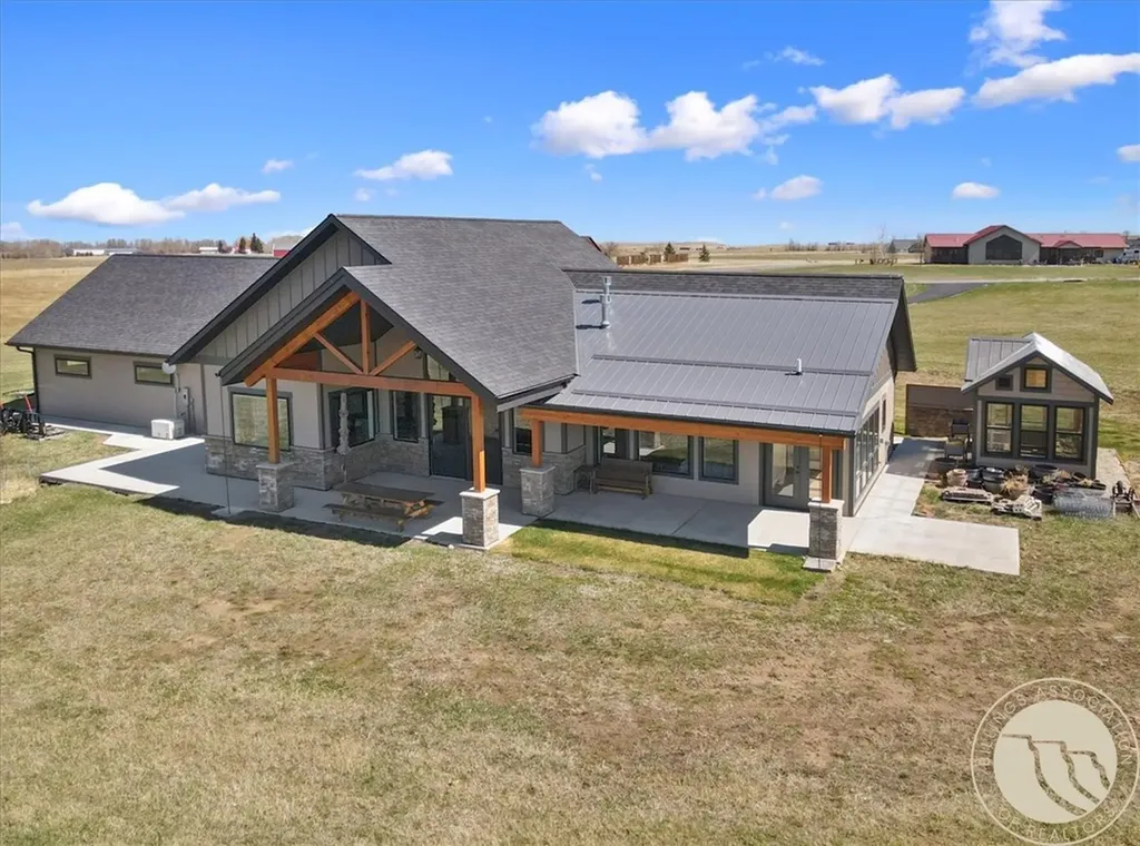 52 Horseshoe Trail Roberts MT 59070