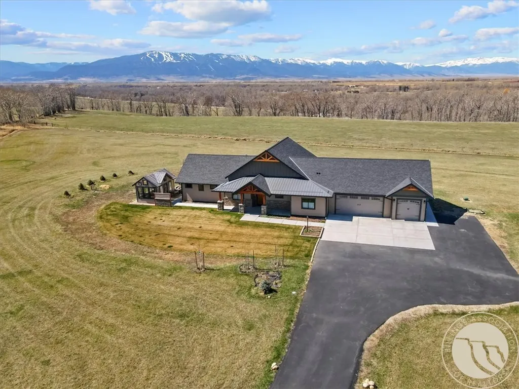52 Horseshoe Trail Roberts MT 59070