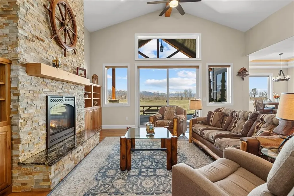 52 Horseshoe Trail Roberts MT 59070