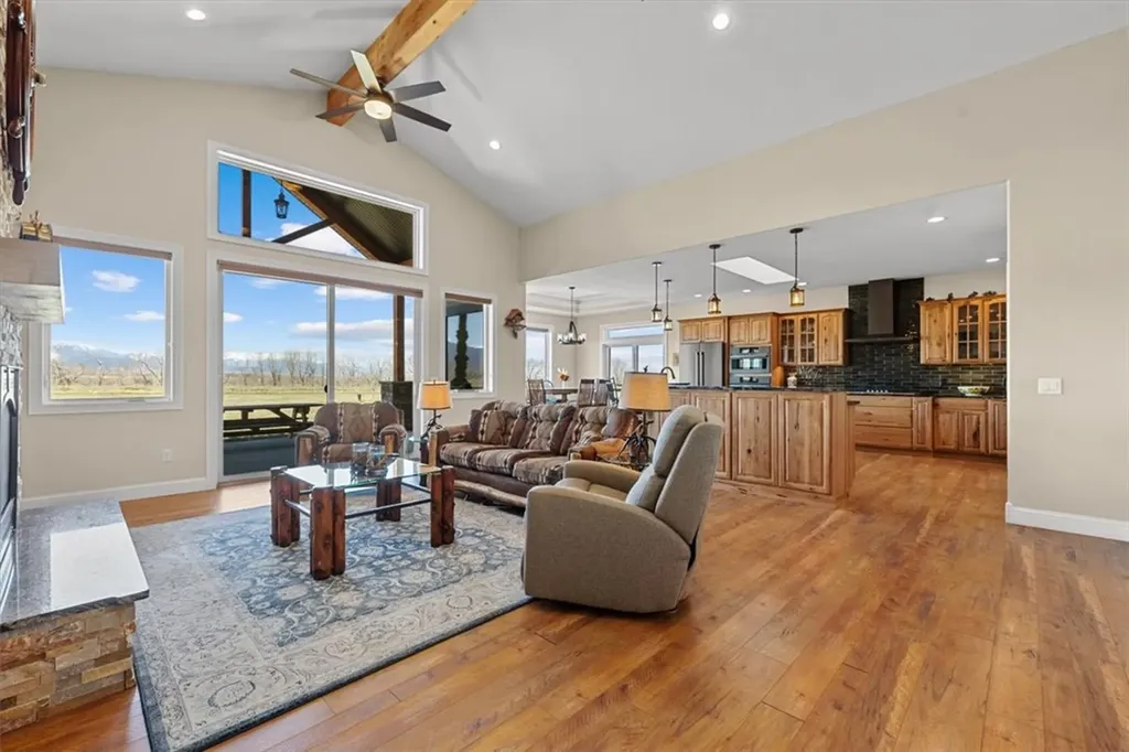 52 Horseshoe Trail Roberts MT 59070
