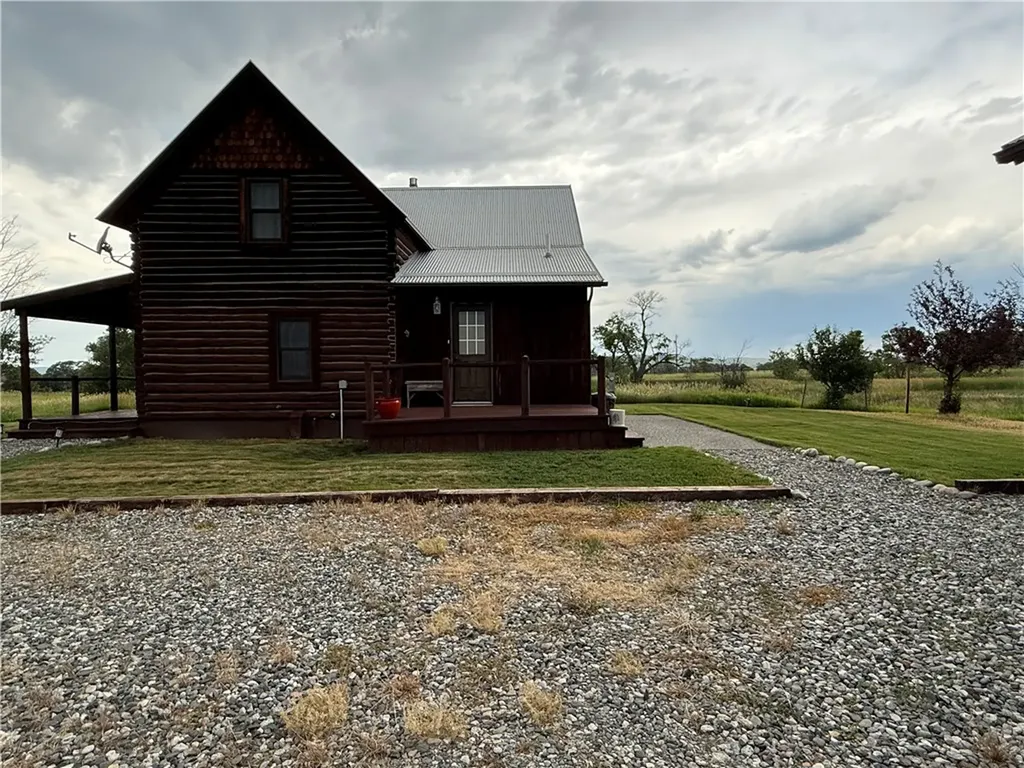 185 Howie Road Big Timber MT 59011