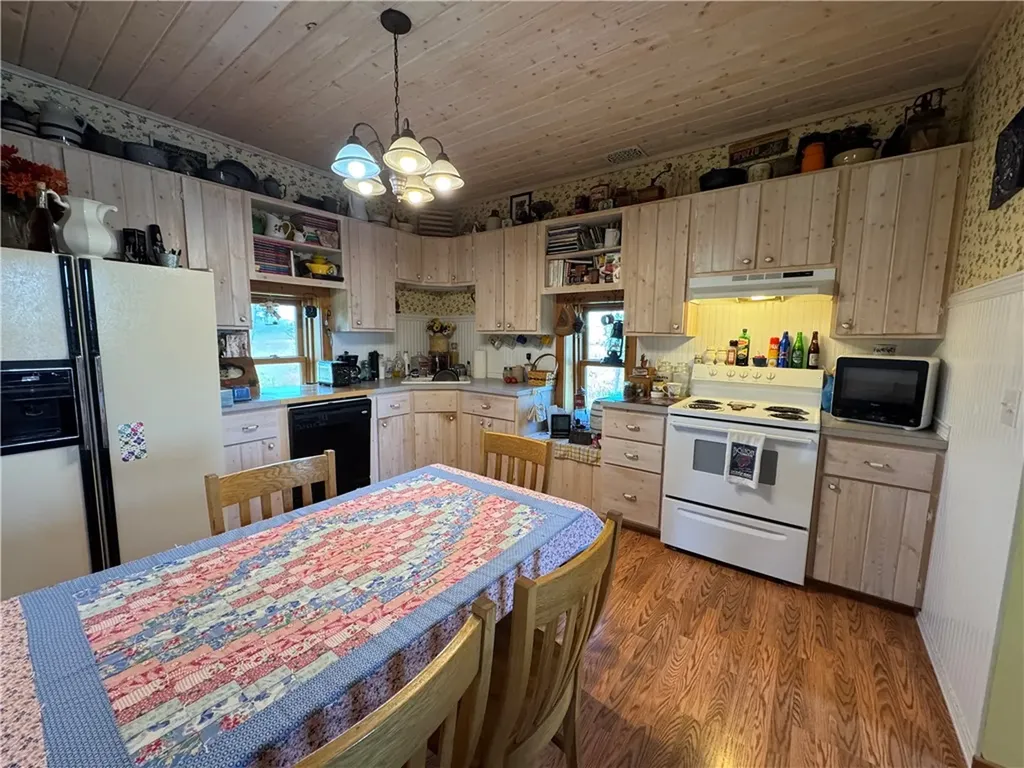 185 Howie Road Big Timber MT 59011