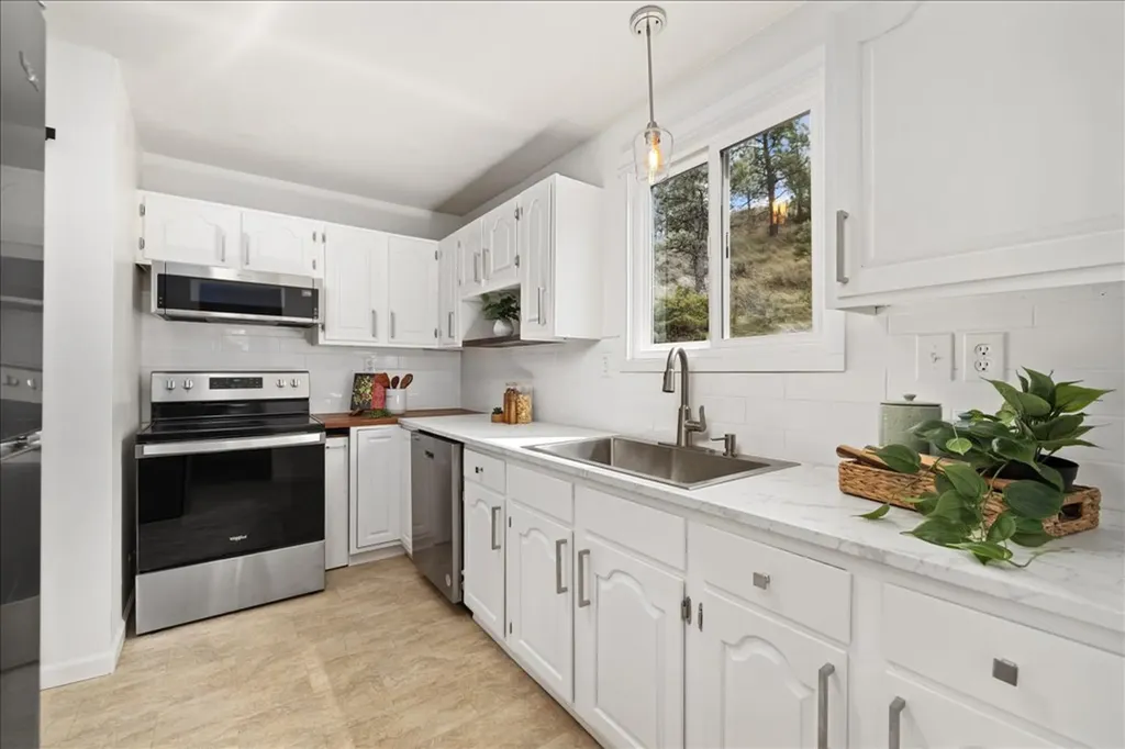3962 Bull Pine Road Billings MT 59101