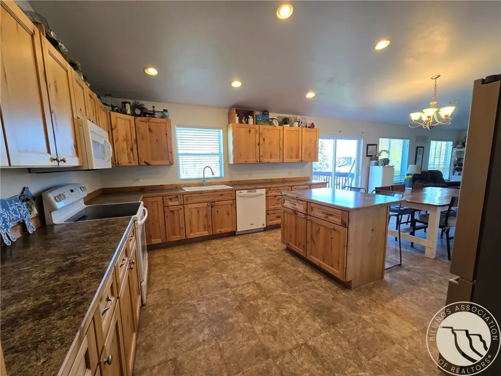 2455 S Chisholm Drive Colstrip MT 59323