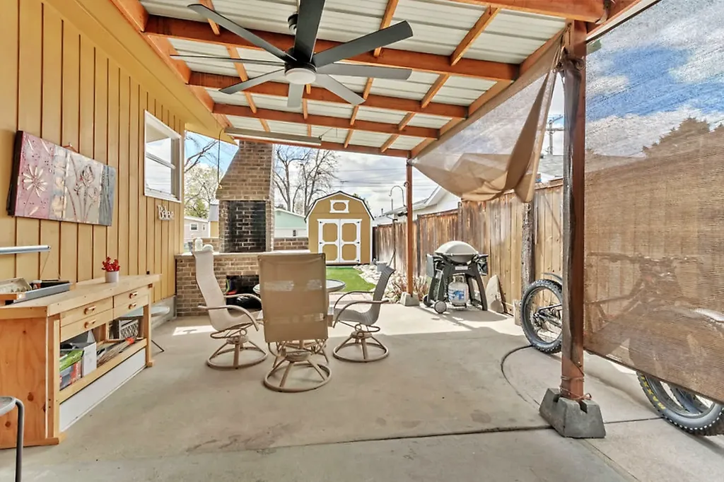 2042 Avenue C Billings MT 59102
