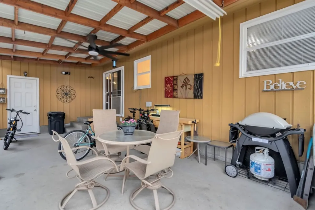 2042 Avenue C Billings MT 59102