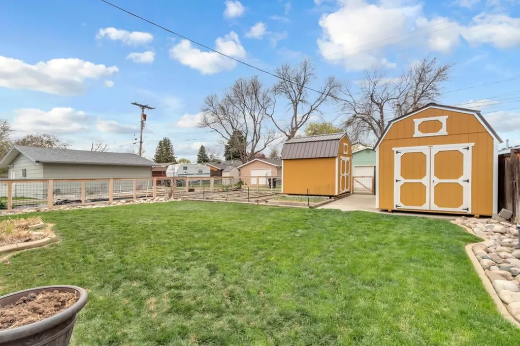 2042 Avenue C Billings MT 59102