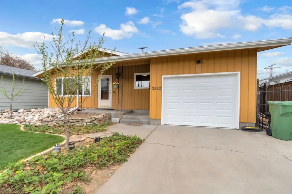 2042 Avenue C Billings MT 59102