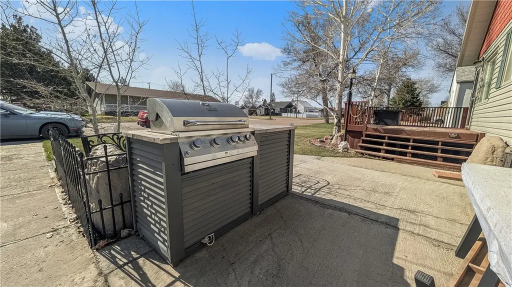 120 4th Avenue W Culbertson MT 59218