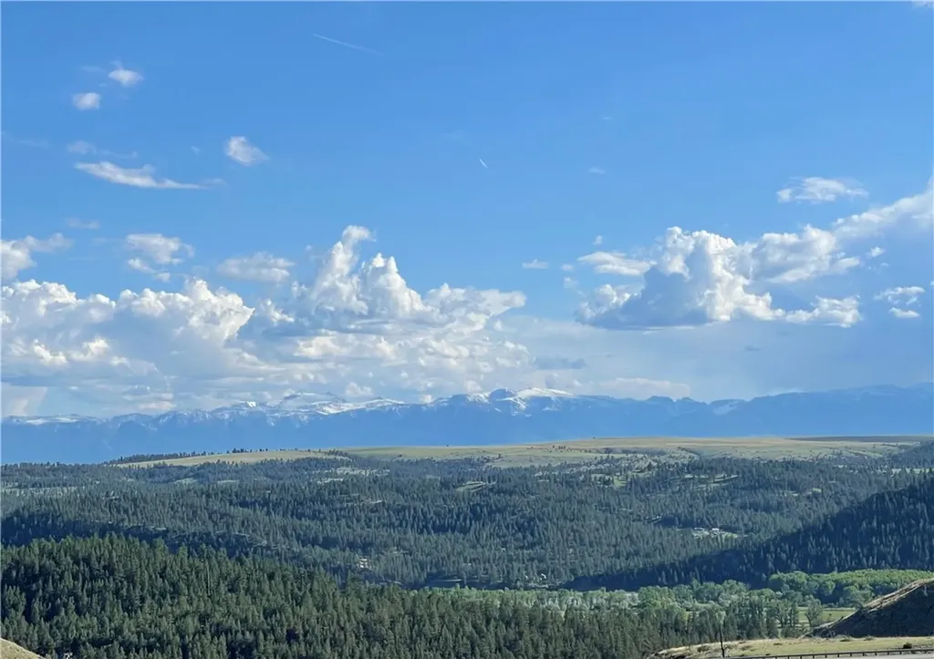 00 Divide Road Columbus MT 59019