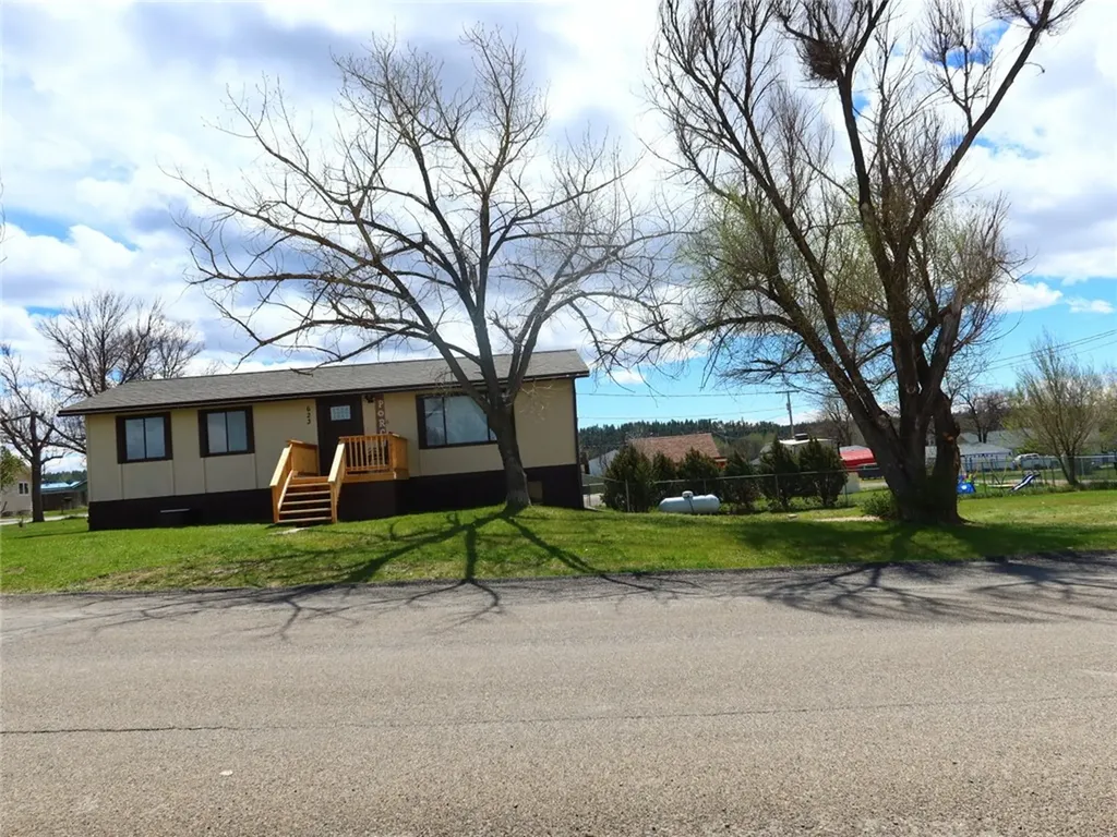 623 3rd Street E Roundup MT 59072