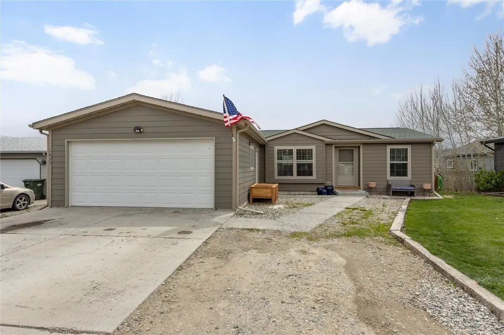 1027 Falls Creek Drive Columbus MT 59019