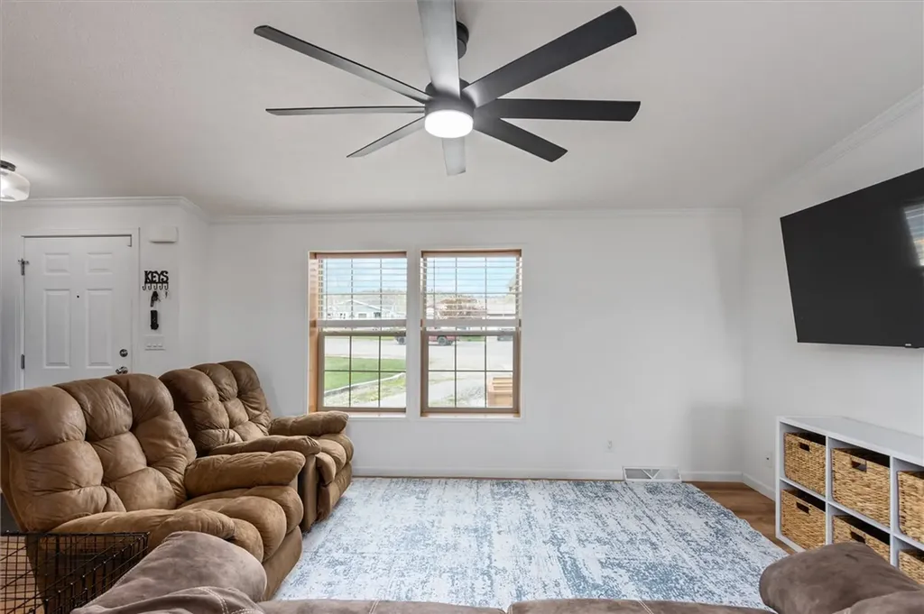 1027 Falls Creek Drive Columbus MT 59019
