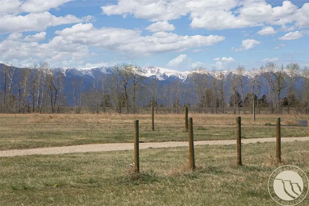 7 Meadowlark Circle Roberts MT 59070