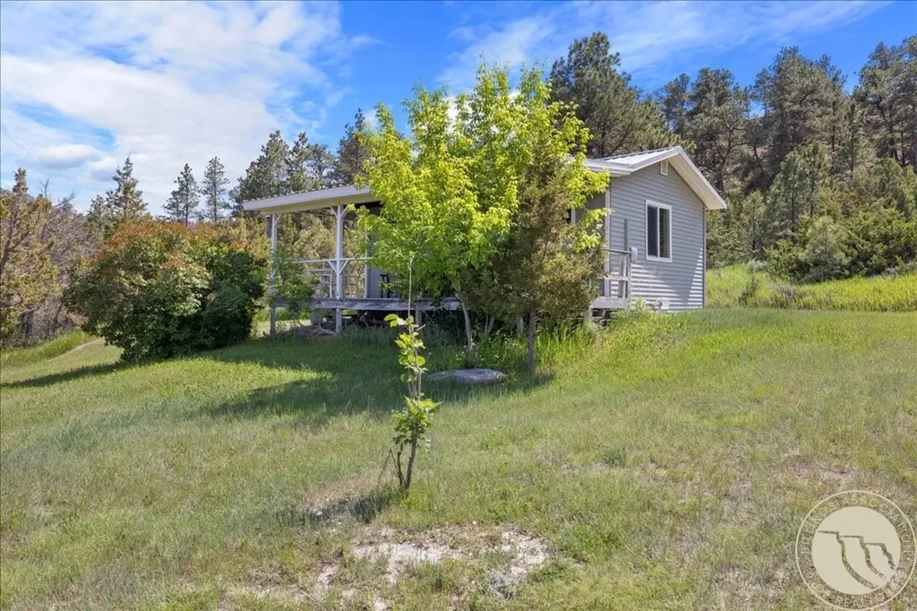 369 Border Trail Shepherd MT 59072