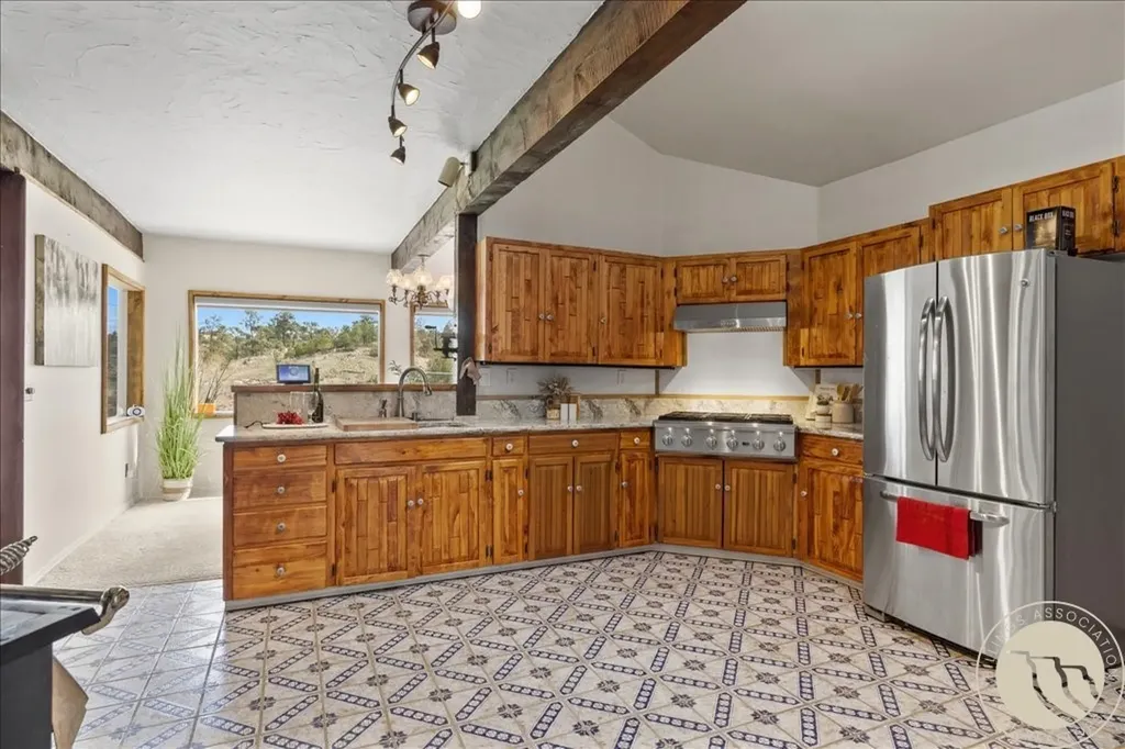 369 Border Trail Shepherd MT 59072