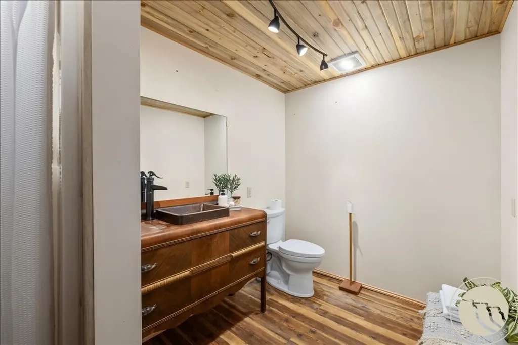 369 Border Trail Shepherd MT 59072