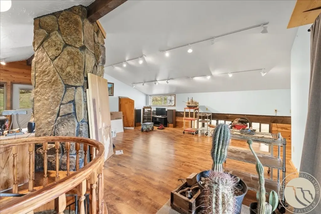 369 Border Trail Shepherd MT 59072