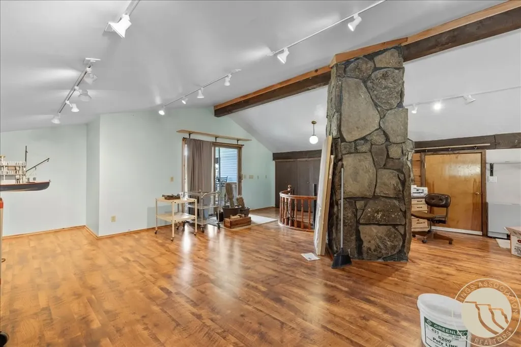 369 Border Trail Shepherd MT 59072