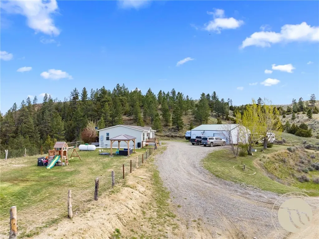 6830 Shooters Bluff Trail Huntley MT 59037