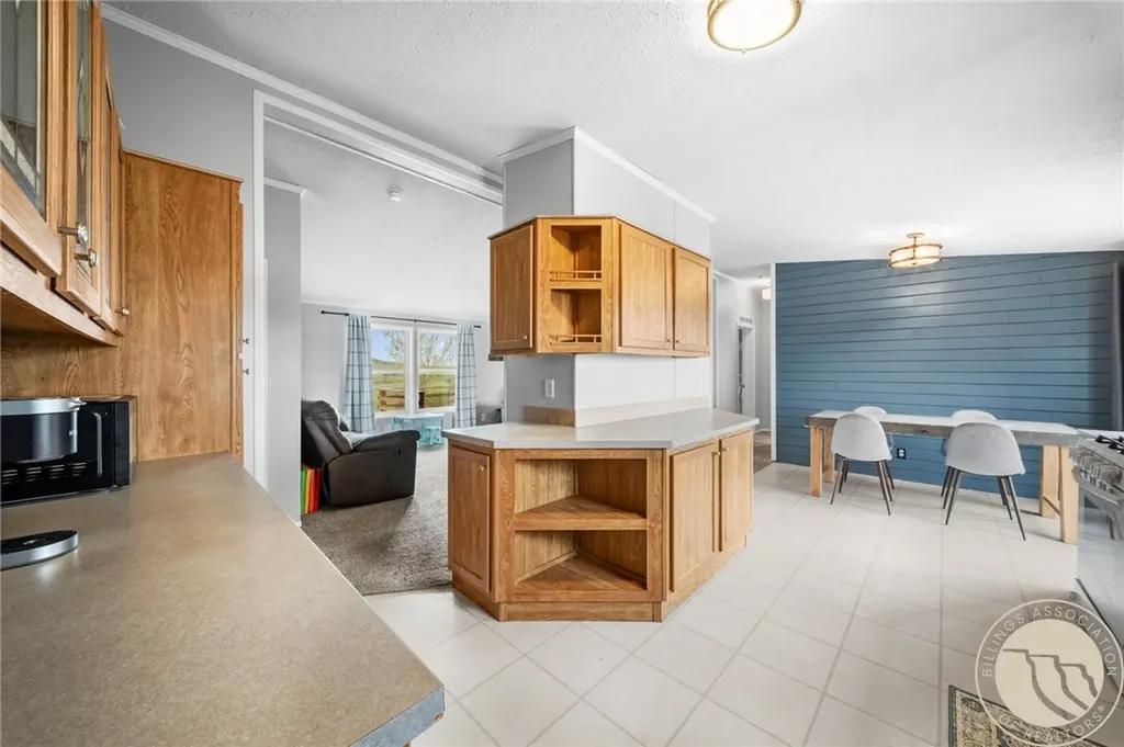6830 Shooters Bluff Trail Huntley MT 59037
