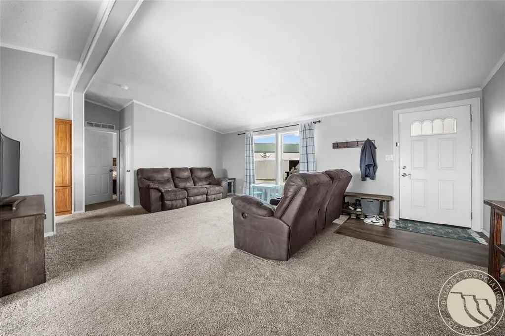 6830 Shooters Bluff Trail Huntley MT 59037