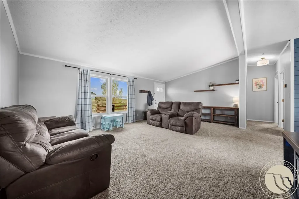 6830 Shooters Bluff Trail Huntley MT 59037