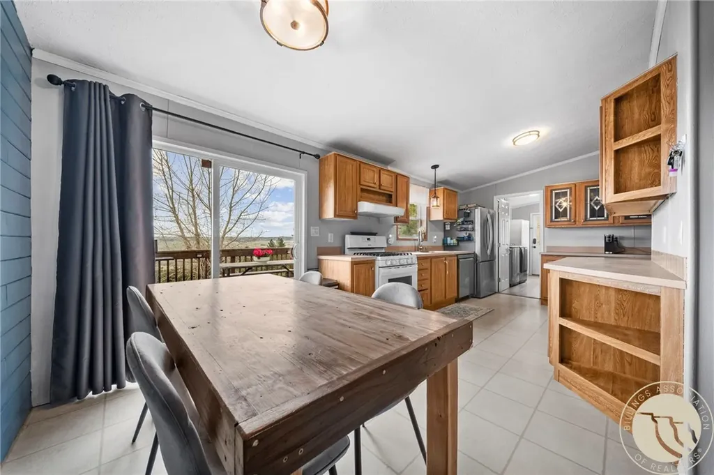 6830 Shooters Bluff Trail Huntley MT 59037