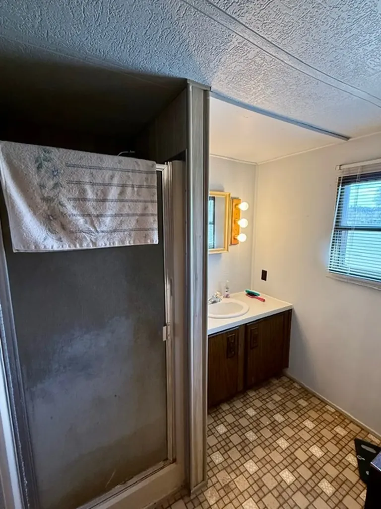 8 1st Avenue, Musselshell Other MT 59059