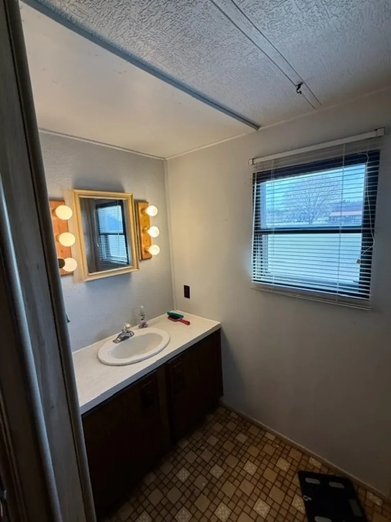 8 1st Avenue, Musselshell Other MT 59059