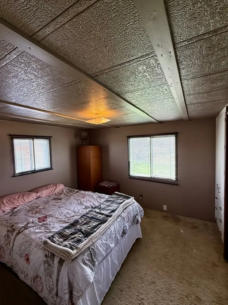 8 1st Avenue, Musselshell Other MT 59059