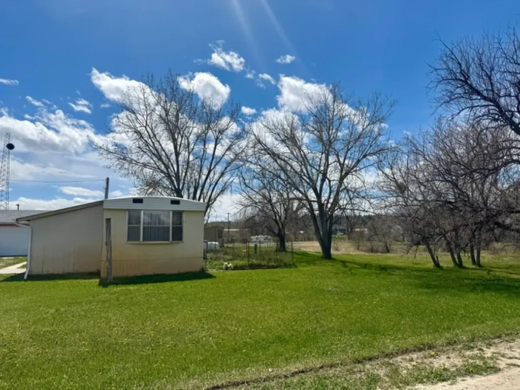 8 1st Avenue, Musselshell Other MT 59059