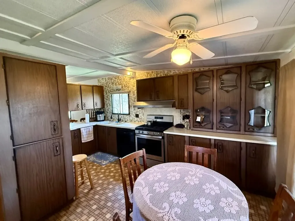 8 1st Avenue, Musselshell Other MT 59059