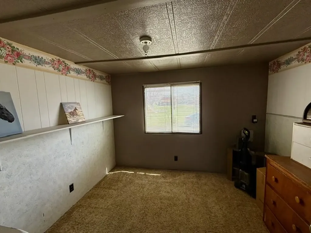 8 1st Avenue, Musselshell Other MT 59059